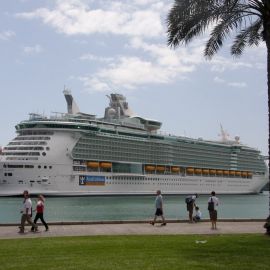 independence_of_the_seas-3