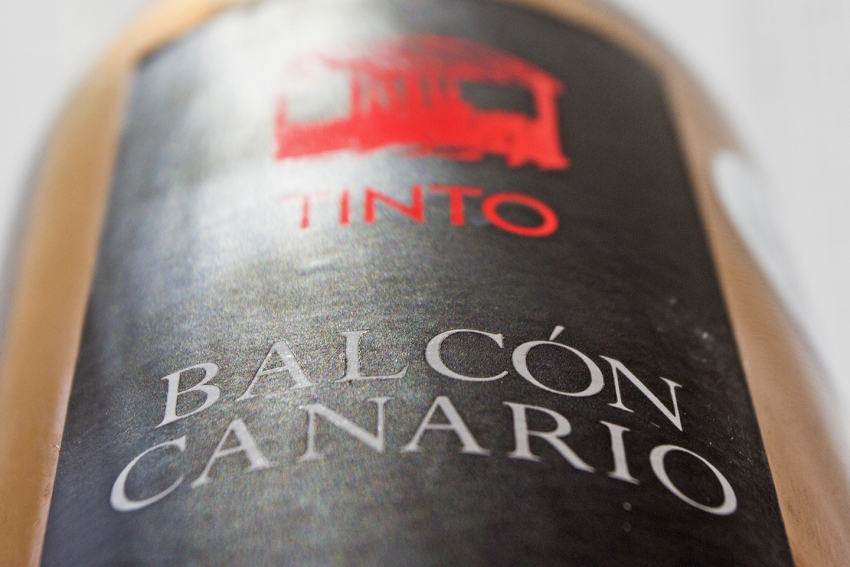 Balc&oacute;n Canario: A Lovely young thing from Tenerife