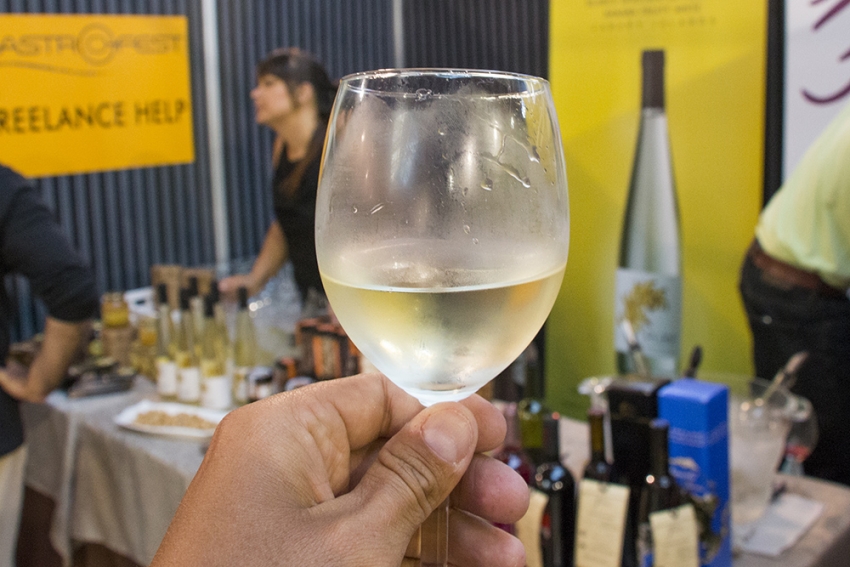 Plat&eacute;: Banana wine from the Canary Islands